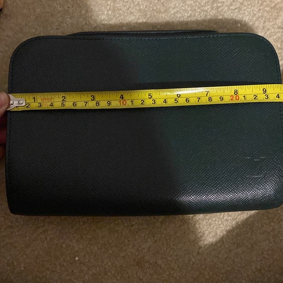 Authentic LV Green Taiga Clutch - Picture 5 of 5